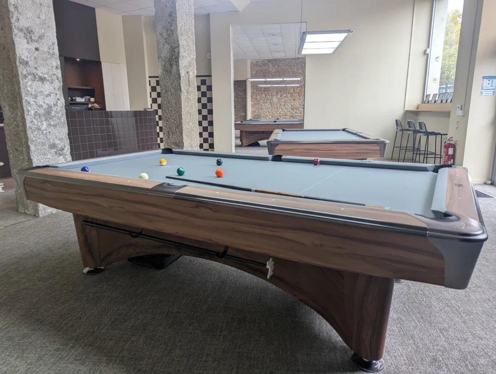 Billard américain avec billes
